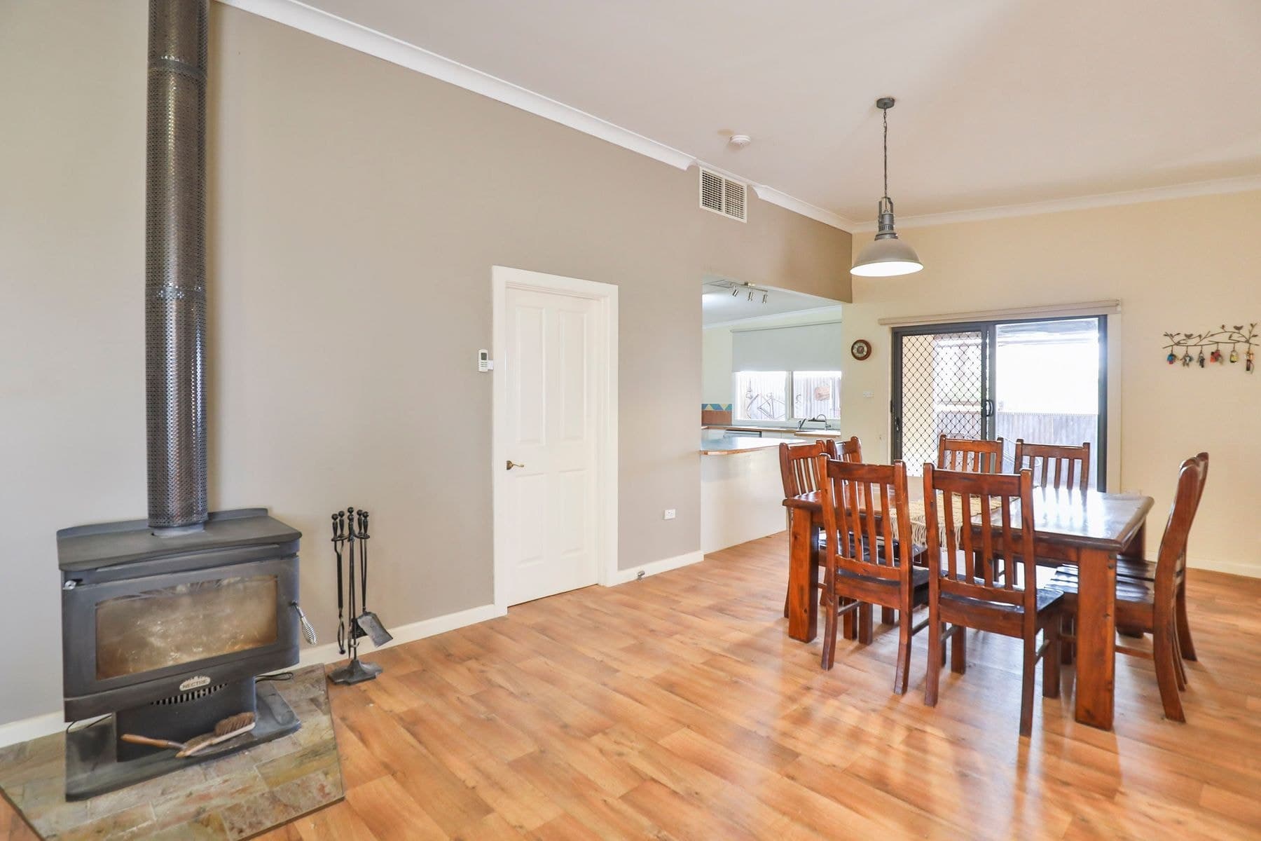 316 Dairtnunk Avenue, Cardross - Thumbnail 5