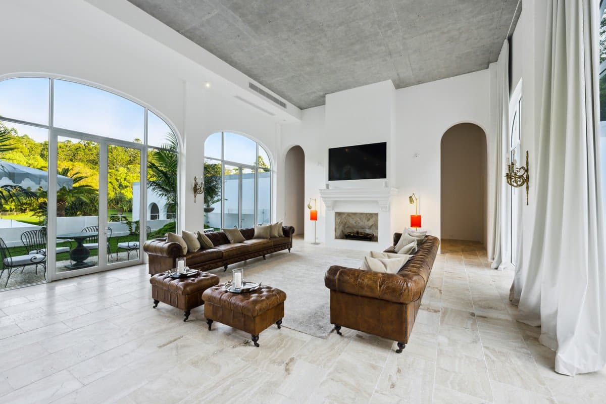 697 Tallebudgera Creek Road, Tallebudgera Valley QLD 4228, Tallebudgera Valley Property Image - Thumbnail 3