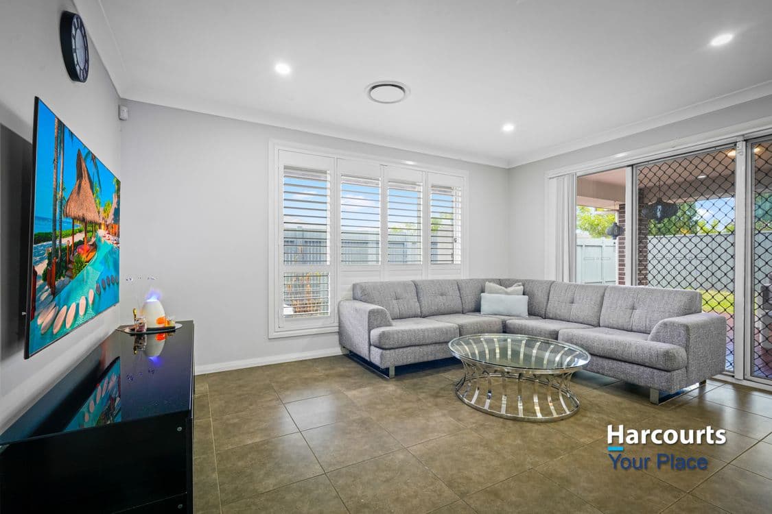 11 Stephenson Drive, ROPES CROSSING, NSW 2760, Ropes Crossing - Thumbnail 8