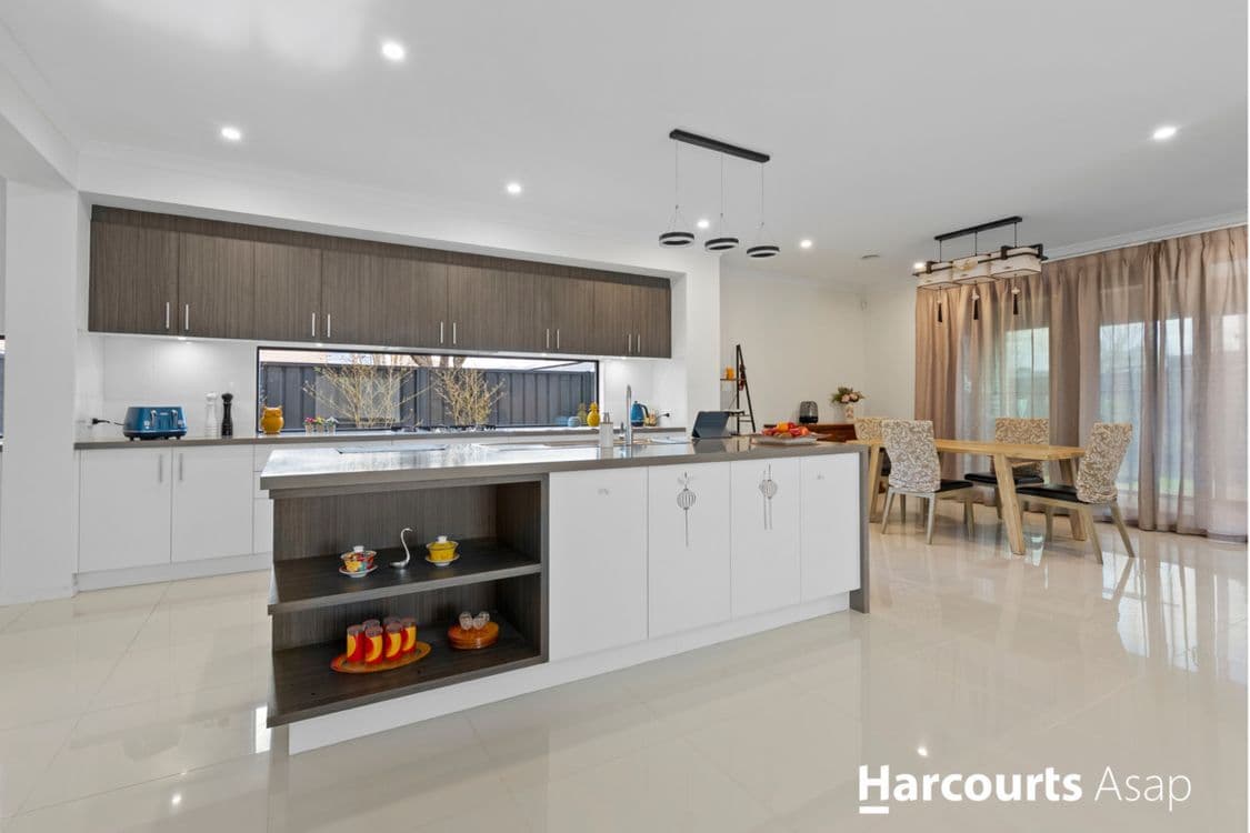 111 Nelson Street, Cranbourne East, VIC 3977, Cranbourne East - Thumbnail 3