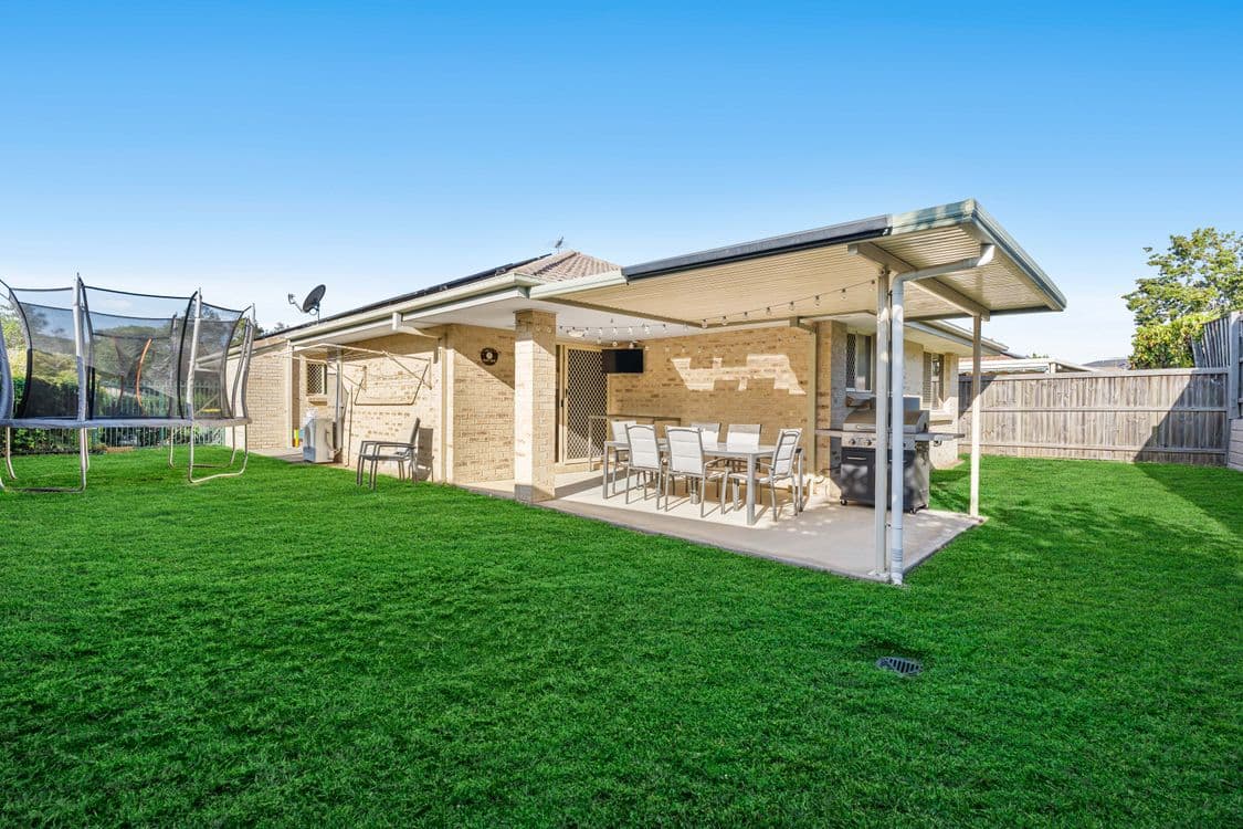 4 Phillips Place, WAKERLEY, QLD 4154, Wakerley - Thumbnail 2