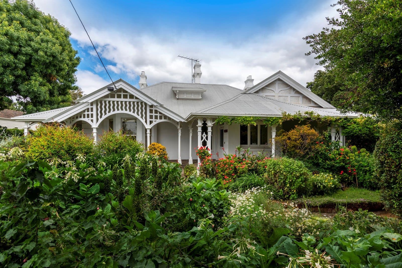 27 Retreat Road, NEWTOWN, Newtown - Image 1
