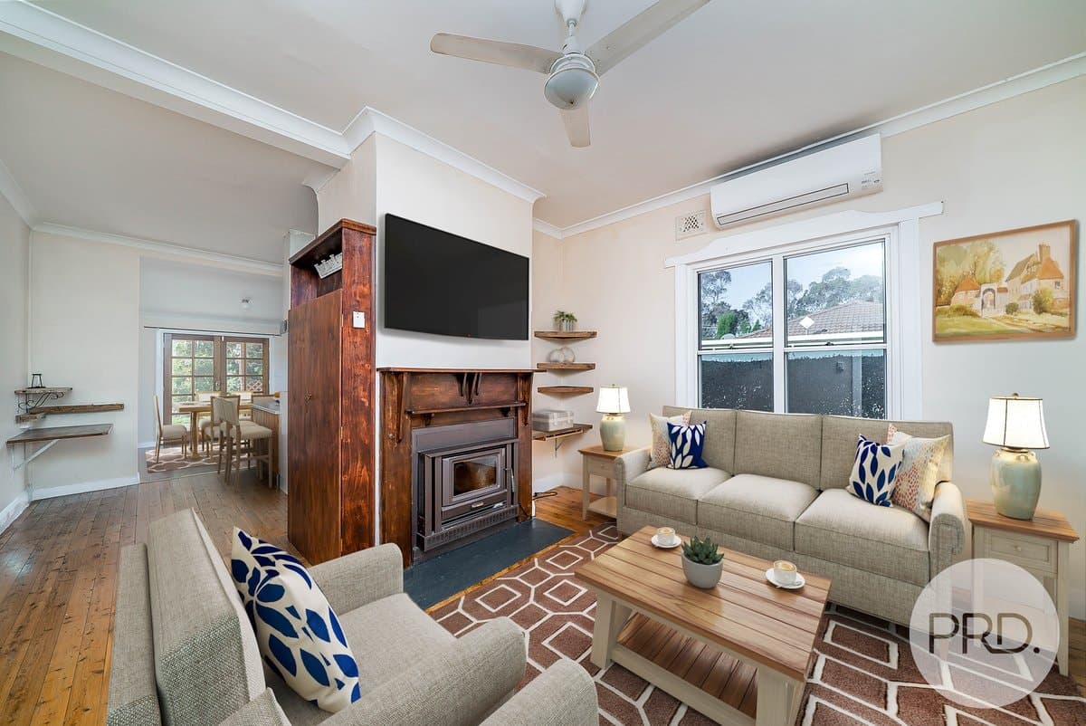 5 John Street, THE ROCK NSW 2655, The Rock - Image 1