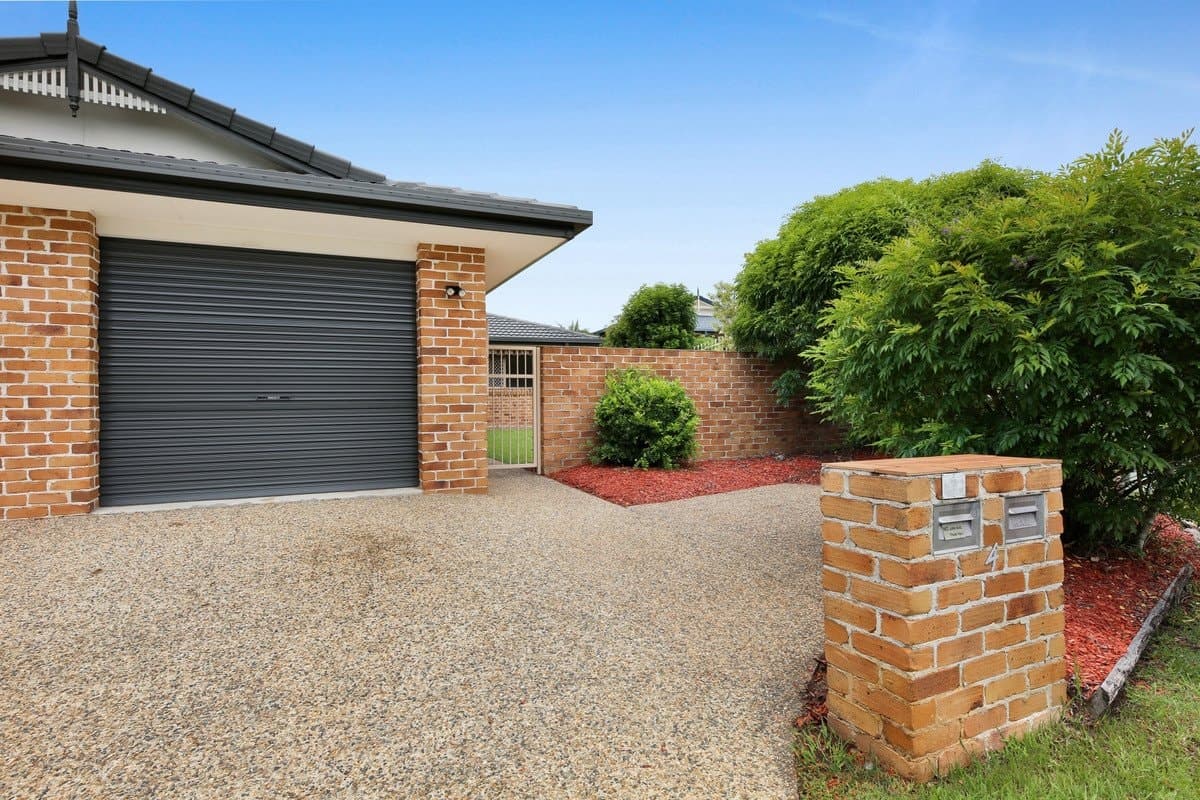 2/4 Valmai Court, Burleigh Waters QLD 4220, Burleigh Waters - Image 1