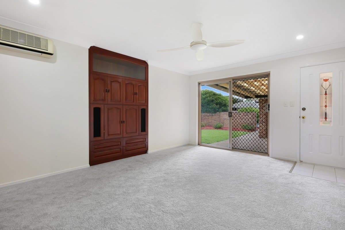 2/4 Valmai Court, Burleigh Waters QLD 4220, Burleigh Waters - Thumbnail 2