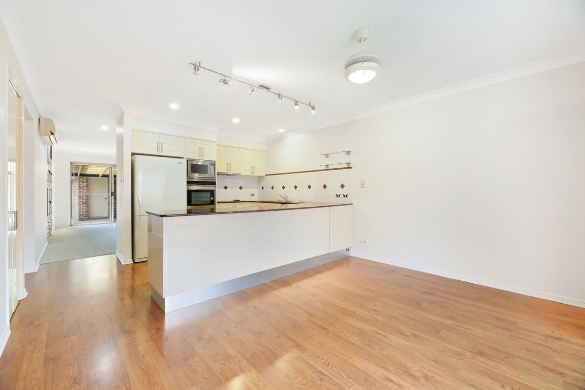 2/4 Valmai Court, Burleigh Waters QLD 4220, Burleigh Waters - Thumbnail 3