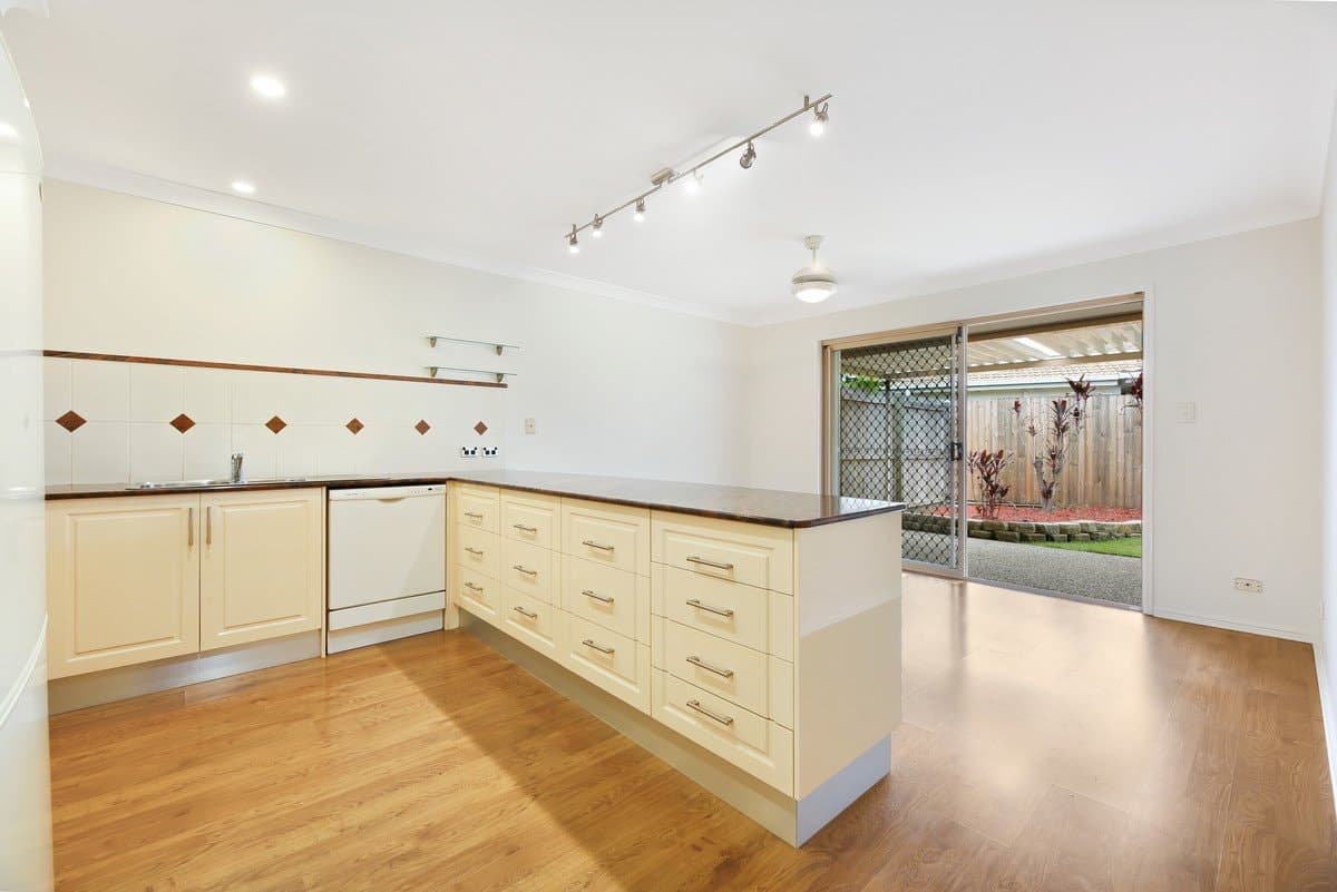 2/4 Valmai Court, Burleigh Waters QLD 4220, Burleigh Waters - Thumbnail 5