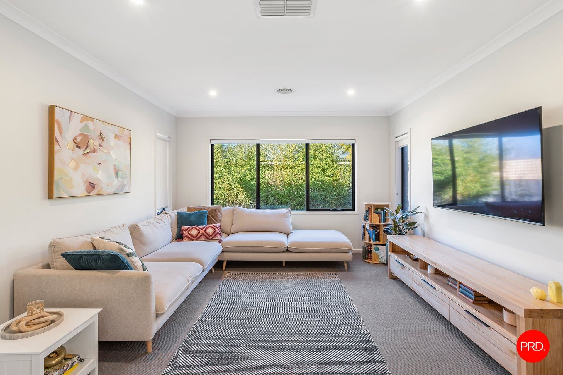 69
                Buckland
                Street
            
            
            
            white hills
            
            
            VIC,
            3550, White Hills Property Image - Thumbnail 2