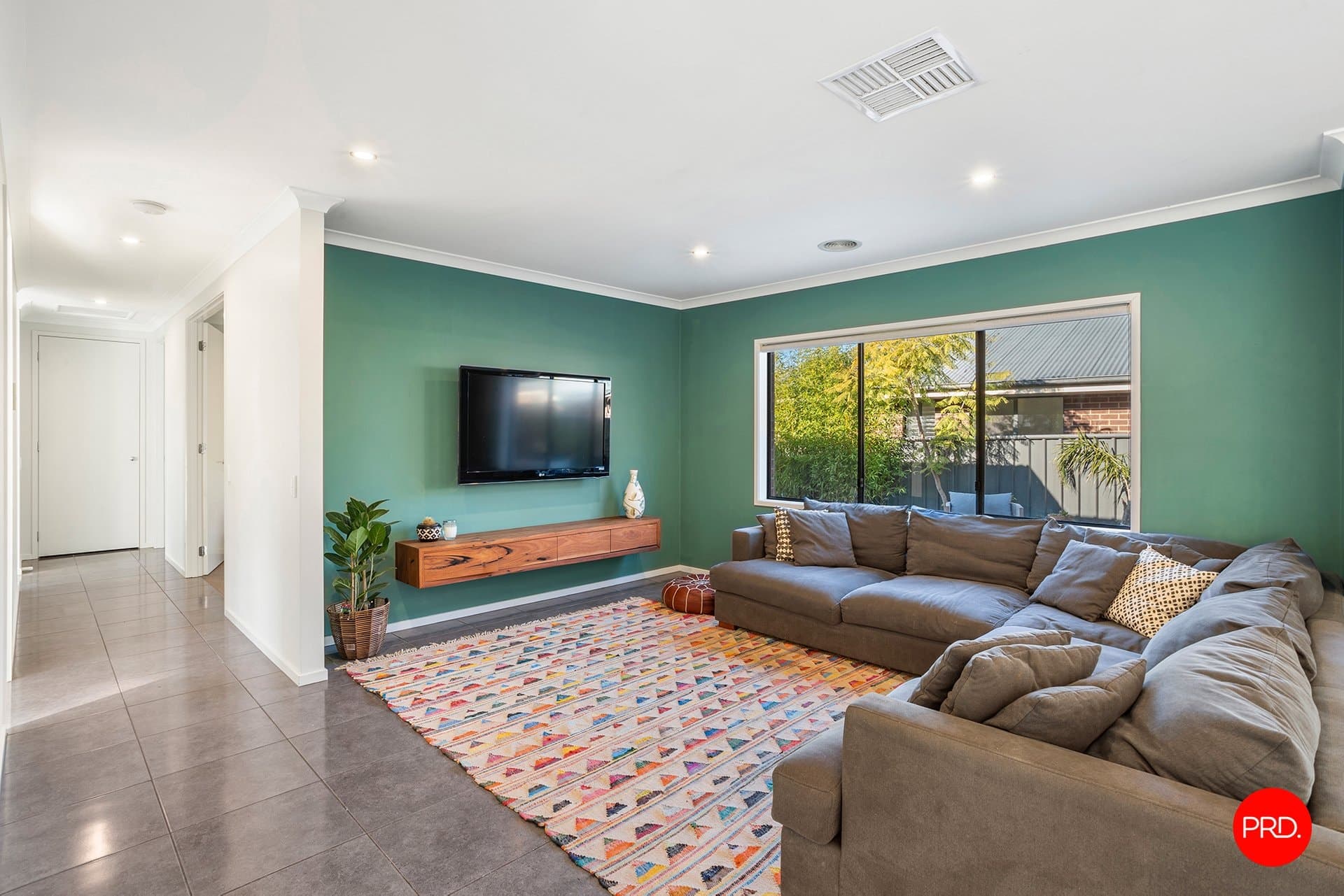 69
                Buckland
                Street
            
            
            
            white hills
            
            
            VIC,
            3550, White Hills Property Image - Thumbnail 8