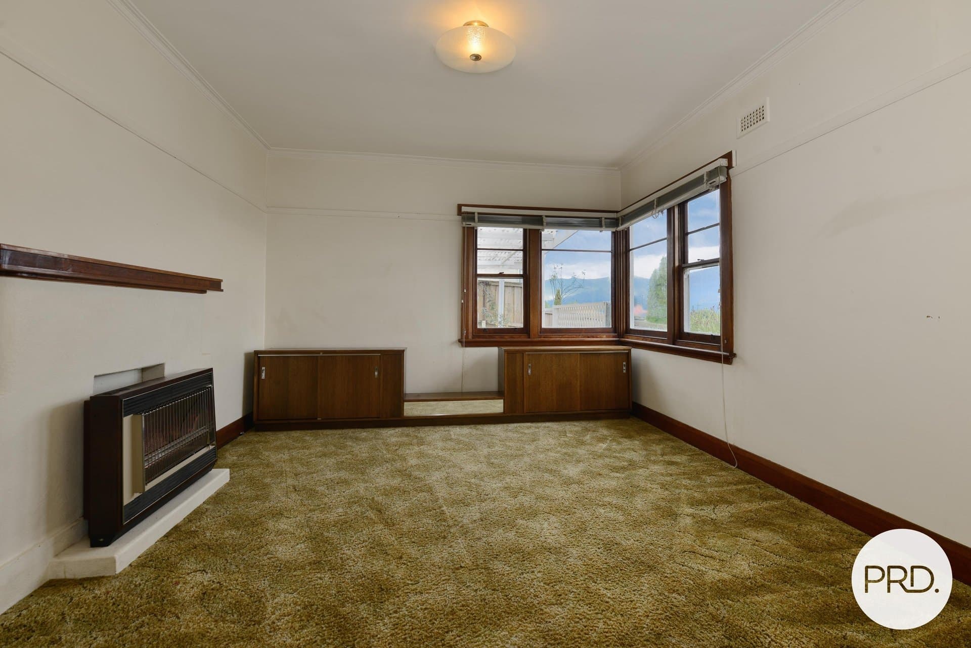 27
                Barnett
                Avenue
            
            
            
            new norfolk
            
            
            TAS,
            7140, New Norfolk Property Image - Thumbnail 2