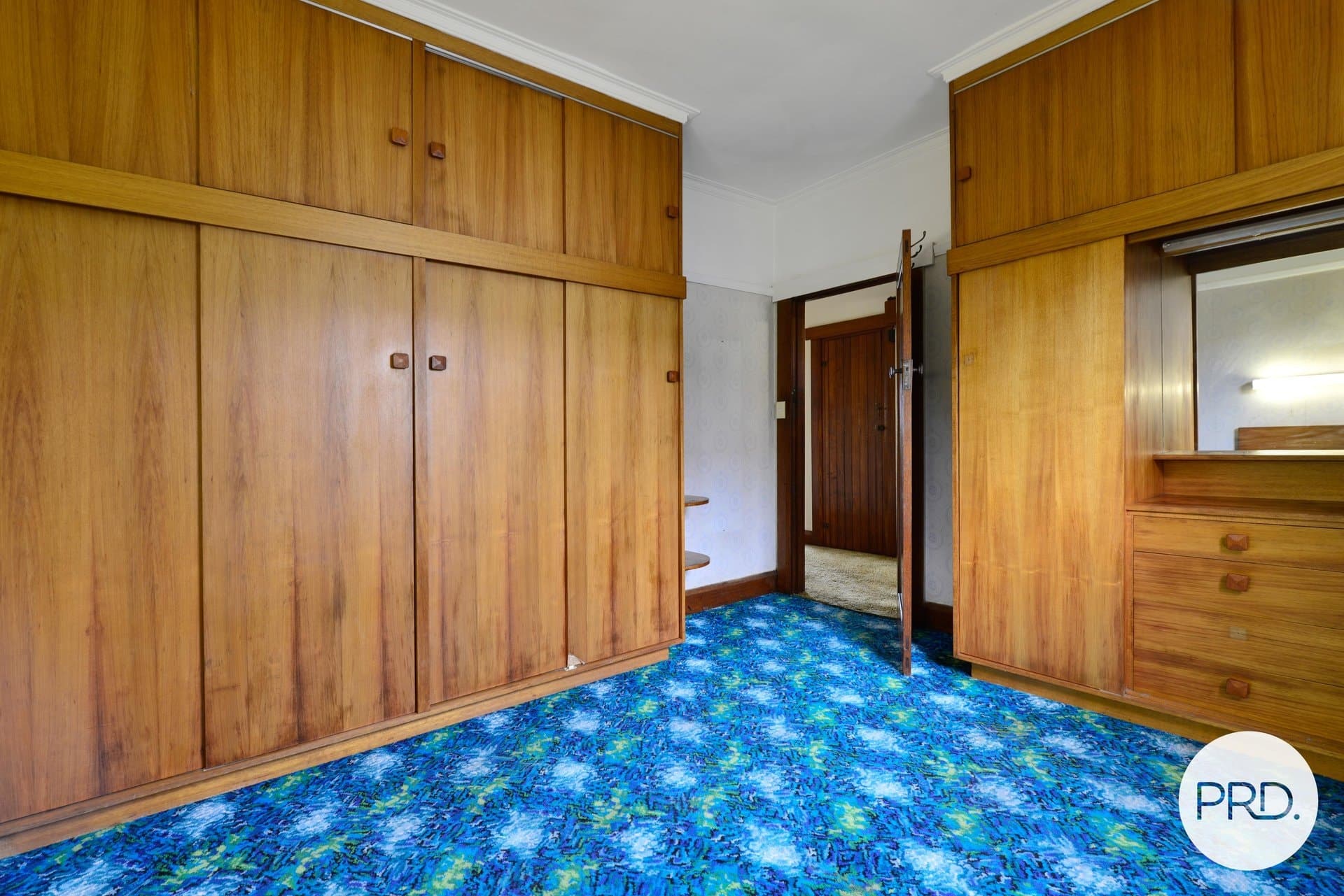 27
                Barnett
                Avenue
            
            
            
            new norfolk
            
            
            TAS,
            7140, New Norfolk Property Image - Thumbnail 6