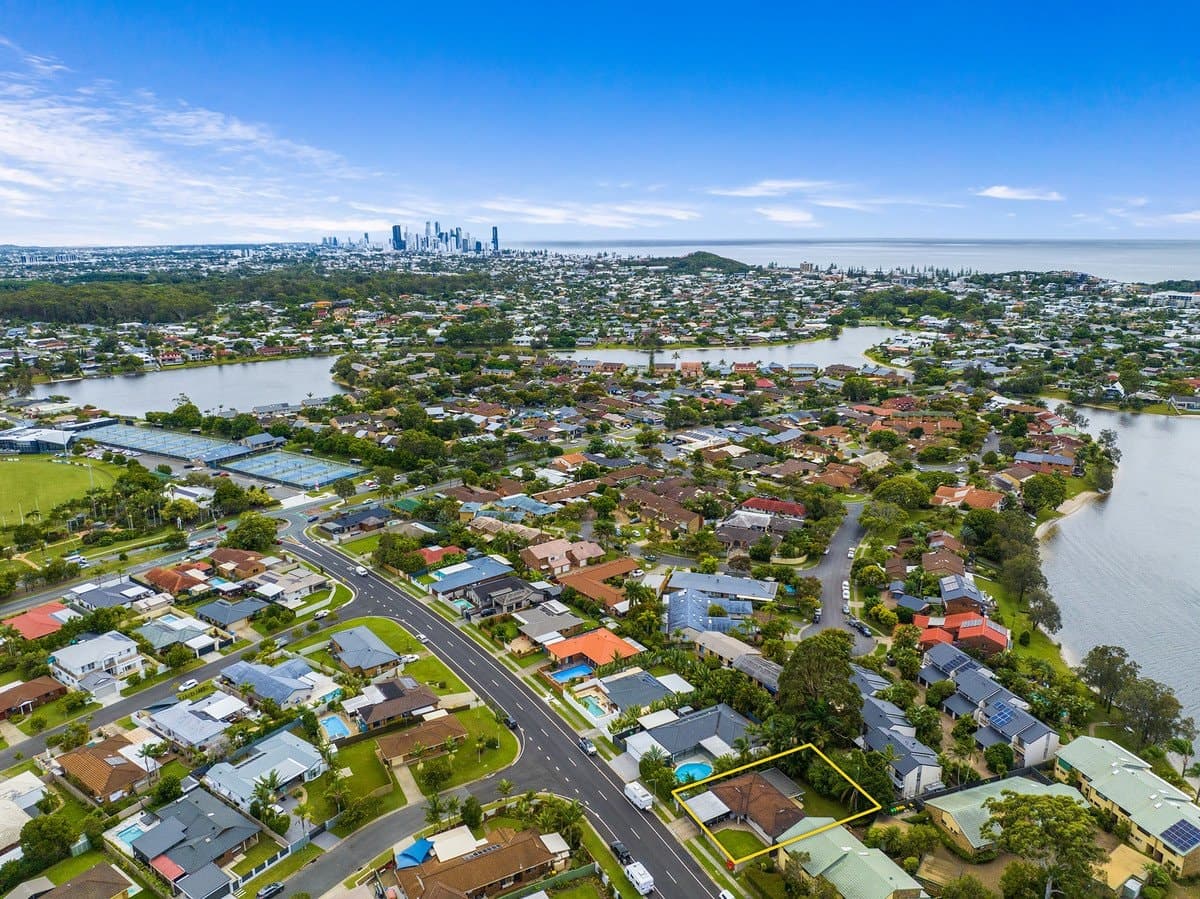 20 Dunlin Drive, Burleigh Waters QLD 4220, Burleigh Waters - Thumbnail 3