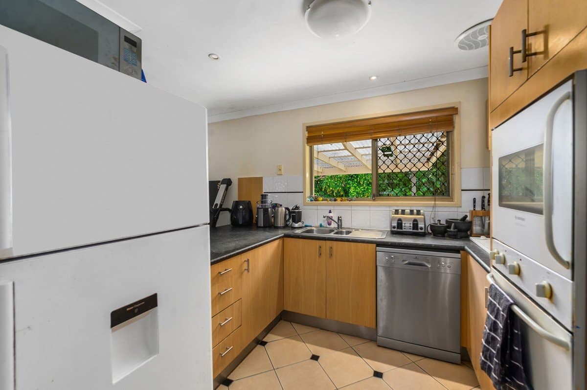 20 Dunlin Drive, Burleigh Waters QLD 4220, Burleigh Waters - Thumbnail 6