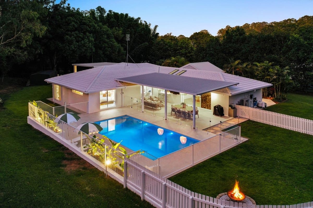 556 Tallebudgera Creek Road, Tallebudgera Valley QLD 4228, Tallebudgera Valley Property Image - Thumbnail 2