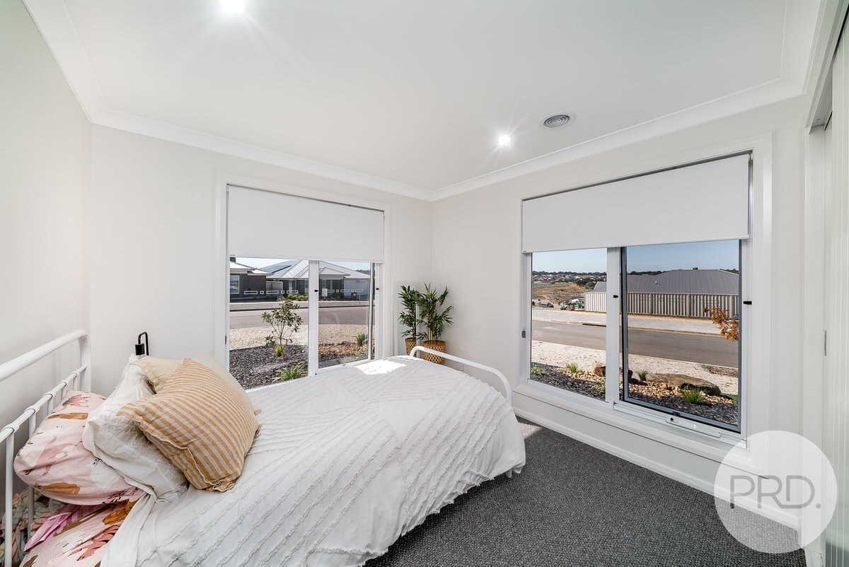 2 Unaipon Street, LLOYD NSW 2650, Lloyd - Thumbnail 7