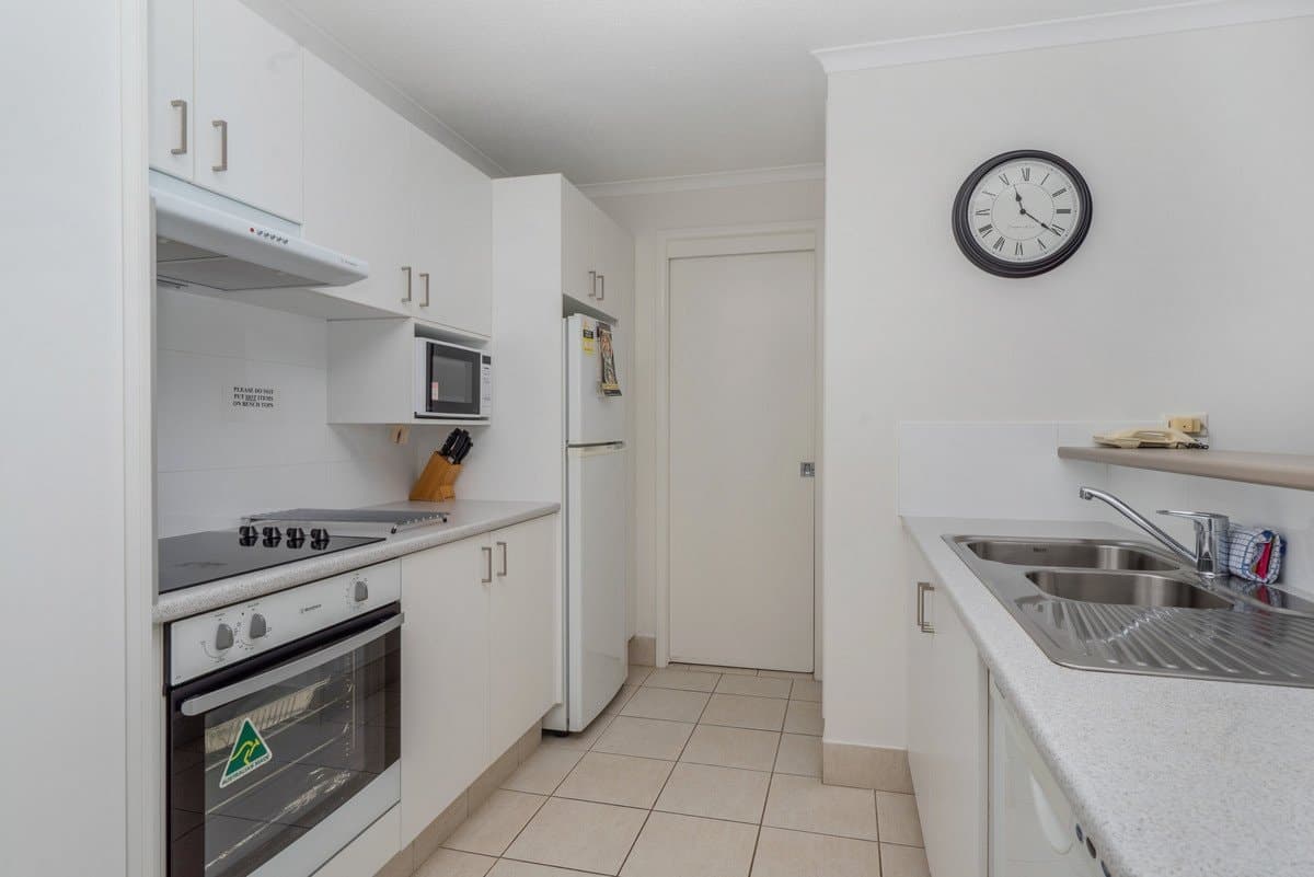 1003/12 Enderley Avenue, Surfers Paradise QLD 4217, Surfers Paradise Property Image - Thumbnail 7