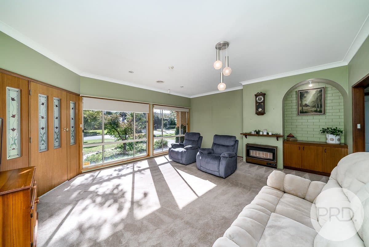 10 Norfolk Avenue, LAKE ALBERT NSW 2650, Lake Albert - Thumbnail 2