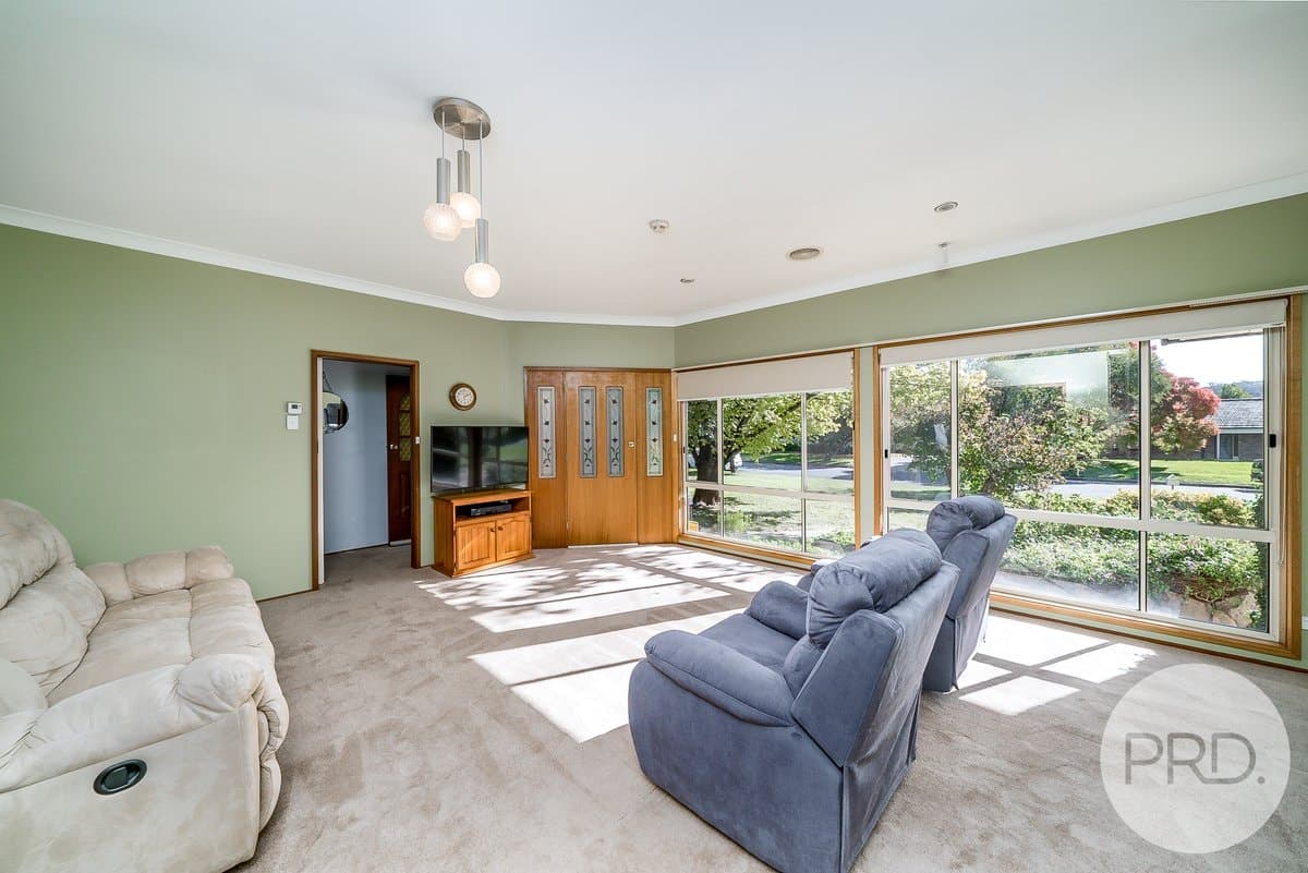 10 Norfolk Avenue, LAKE ALBERT NSW 2650, Lake Albert - Thumbnail 3