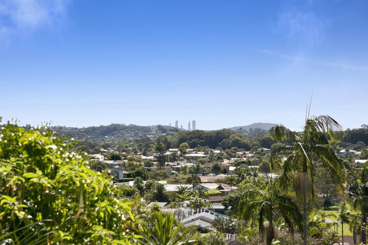 11 Robinson Place, Currumbin Waters QLD 4223, Currumbin Waters - Thumbnail 3