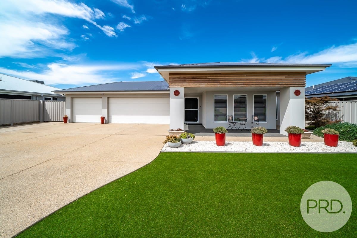 17 Turramia Crescent, GOBBAGOMBALIN NSW 2650, Gobbagombalin - Image 1