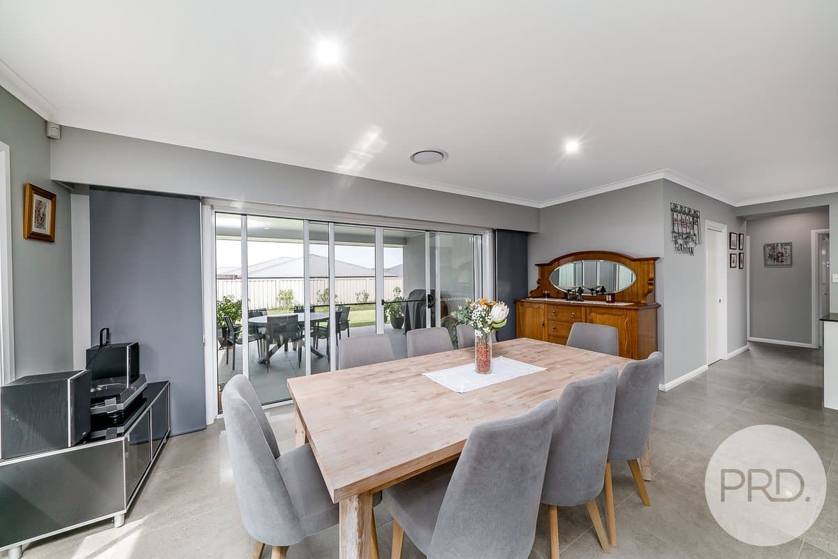 17 Turramia Crescent, GOBBAGOMBALIN NSW 2650, Gobbagombalin - Thumbnail 7