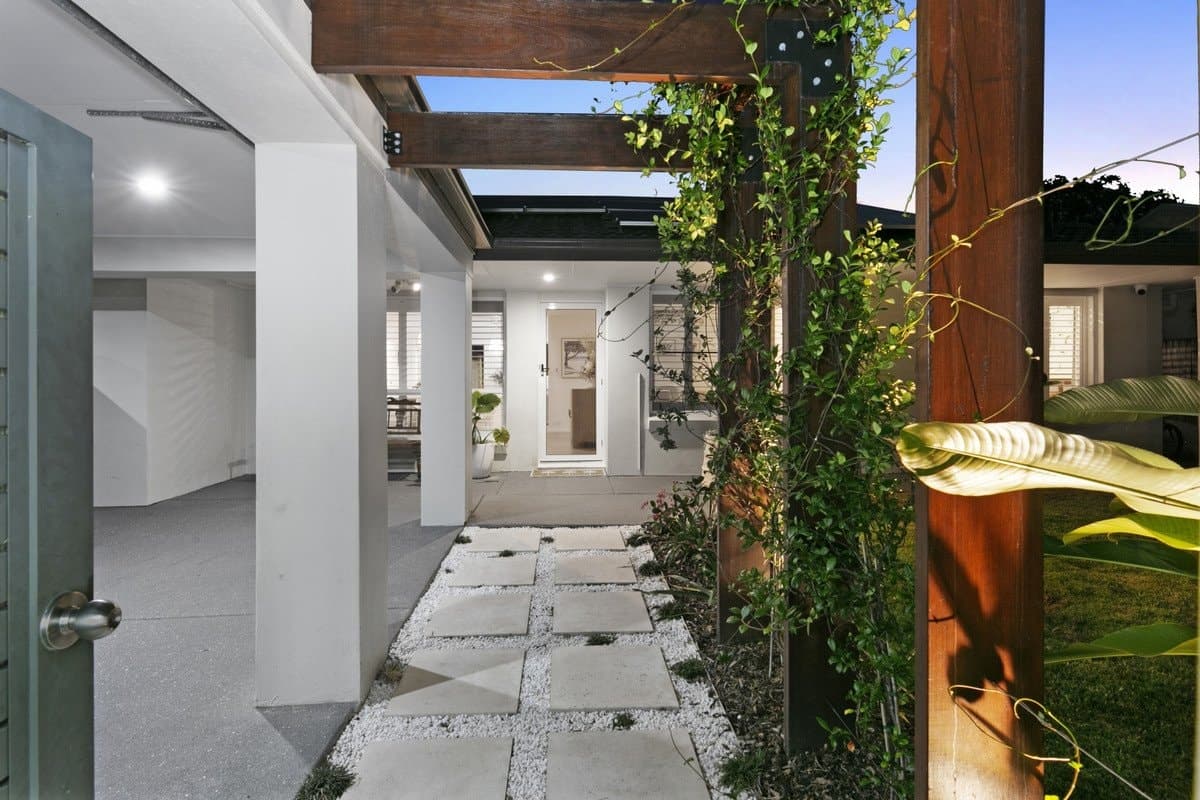 12 Joeith Court, MIAMI QLD 4220, Miami - Thumbnail 4