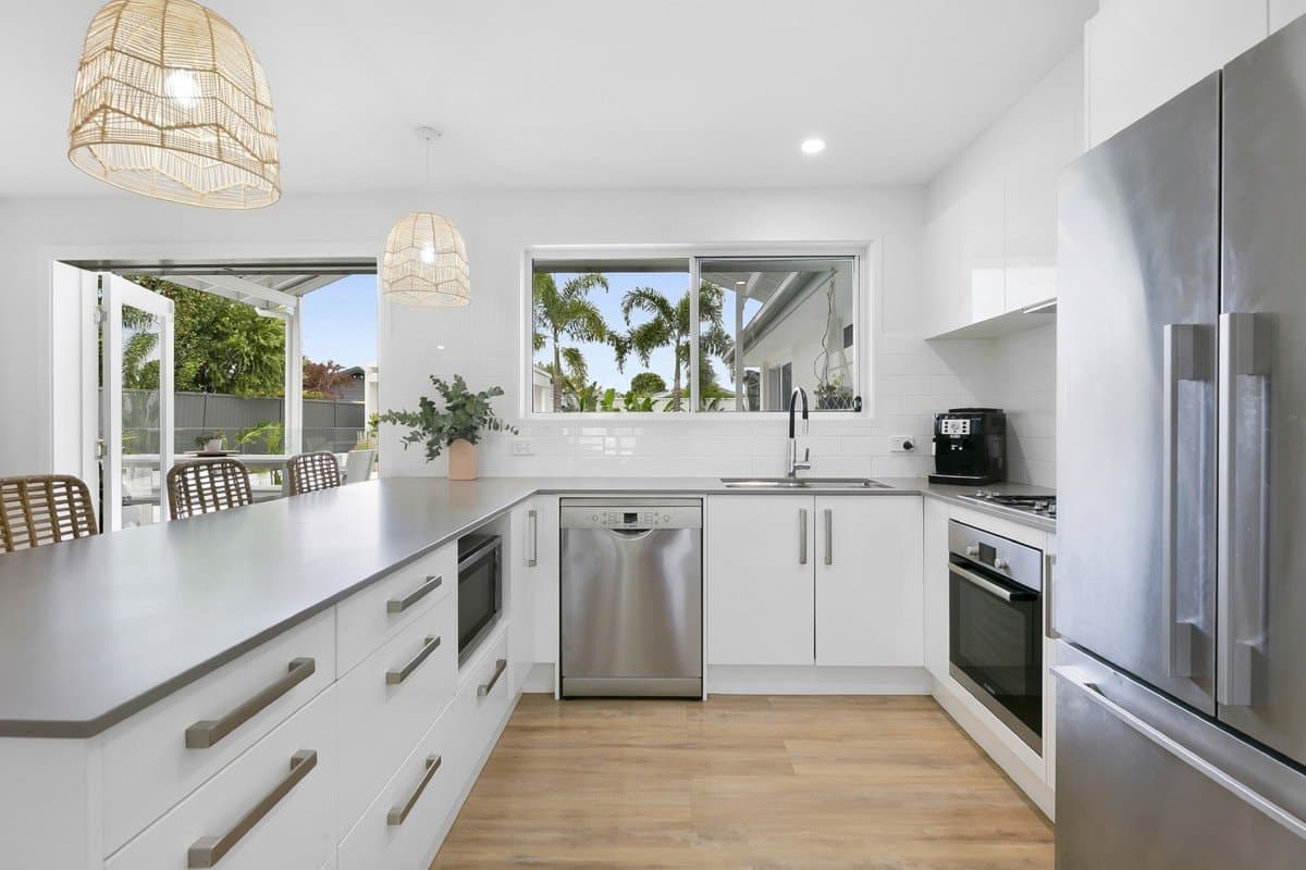 12 Joeith Court, MIAMI QLD 4220, Miami - Thumbnail 7