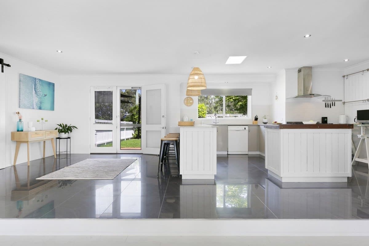 68 Fenton Drive, Tallebudgera QLD 4228, Tallebudgera Property Image - Thumbnail 5