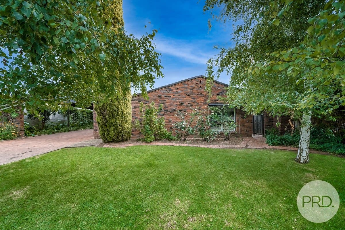 2 Myall Crescent, LAKE ALBERT NSW 2650, Lake Albert - Image 1