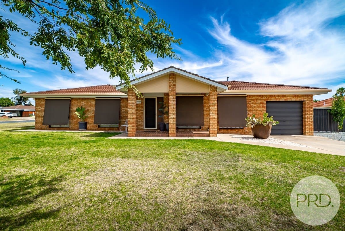 15 Tura Place, GLENFIELD PARK NSW 2650, Glenfield Park - Image 1