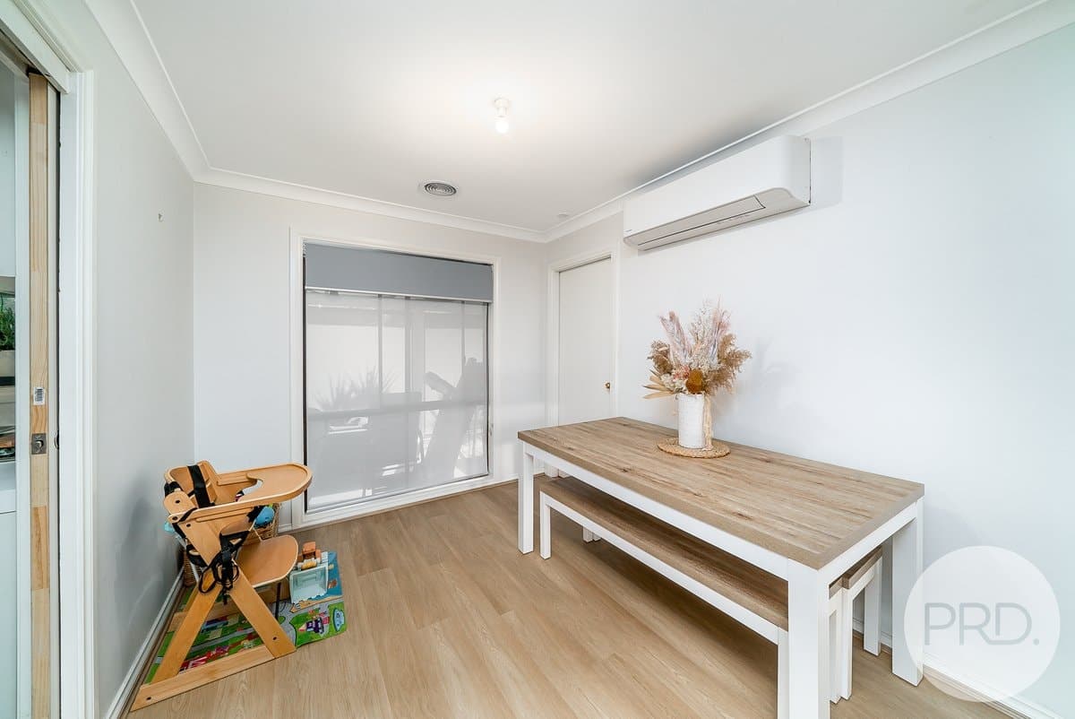 15 Tura Place, GLENFIELD PARK NSW 2650, Glenfield Park - Thumbnail 4