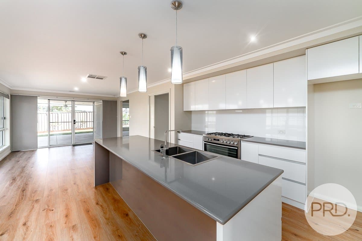 27 Chang Avenue, LLOYD NSW 2650, Lloyd - Thumbnail 3