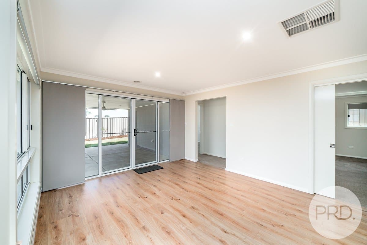 27 Chang Avenue, LLOYD NSW 2650, Lloyd - Thumbnail 5