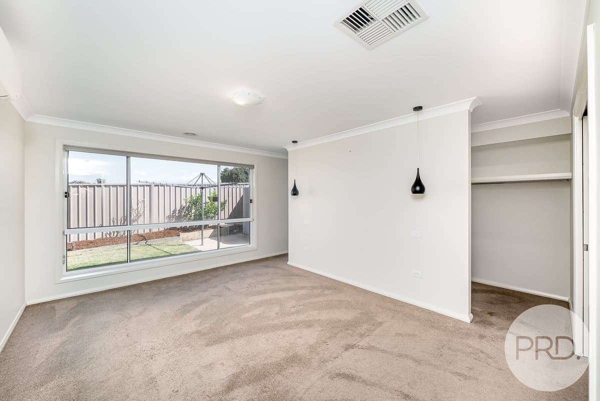 27 Chang Avenue, LLOYD NSW 2650, Lloyd - Thumbnail 7