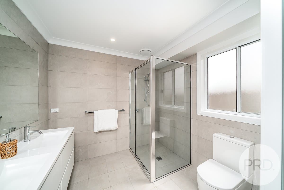 16 Bondi Crescent, GOBBAGOMBALIN NSW 2650, Gobbagombalin - Thumbnail 7