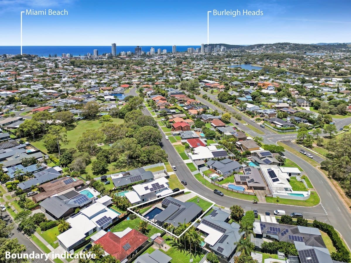 29 Tulip Street, Miami QLD 4220, Miami - Thumbnail 2