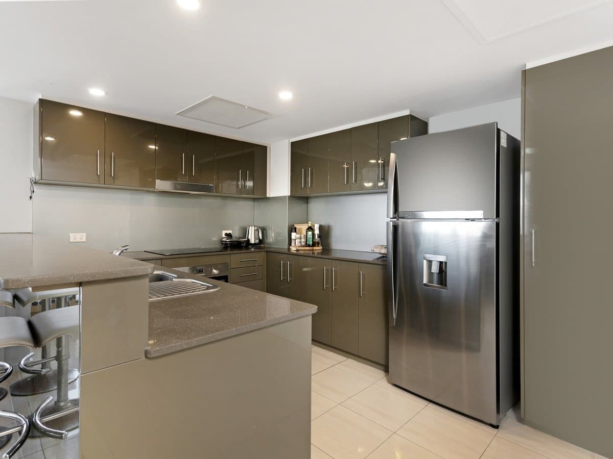 2011/1 Ocean Street, BURLEIGH HEADS QLD 4220, Burleigh Heads Property Image - Thumbnail 8