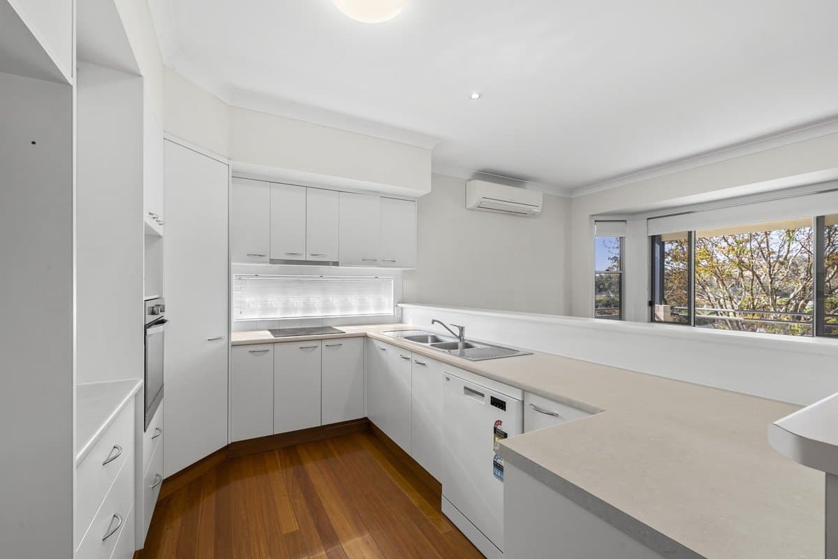15 Tiarnna Close, BURLEIGH HEADS QLD 4220, Burleigh Heads Property Image - Thumbnail 3