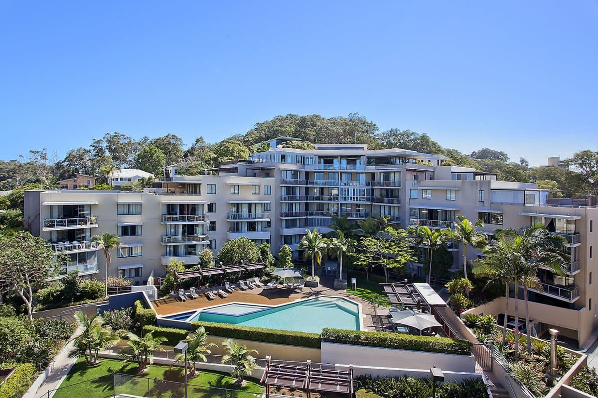 2060/1 Ocean Street, Burleigh Heads QLD 4220, Burleigh Heads Property Image - Thumbnail 3
