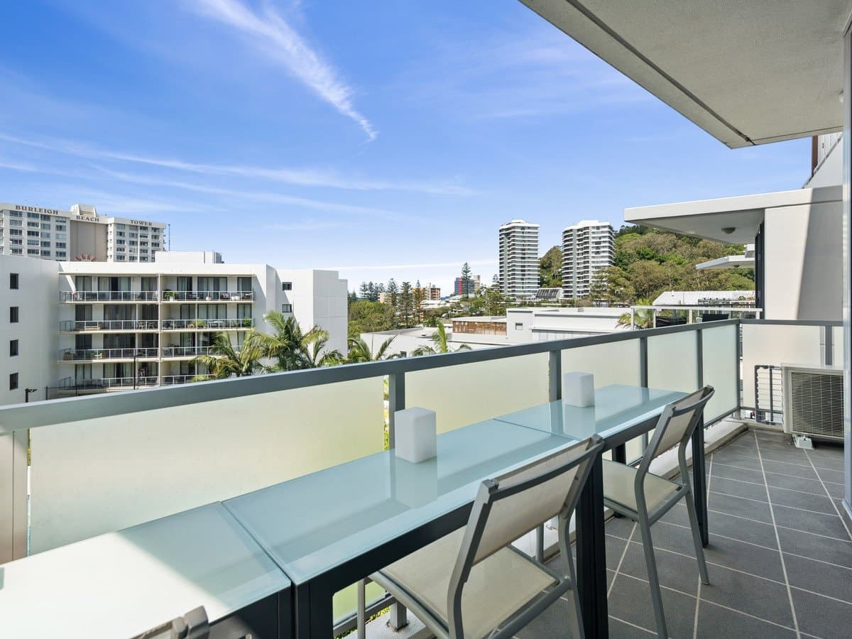 2060/1 Ocean Street, Burleigh Heads QLD 4220, Burleigh Heads Property Image - Thumbnail 4