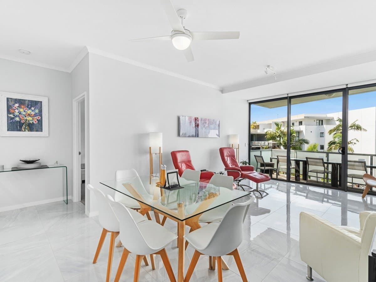 2060/1 Ocean Street, Burleigh Heads QLD 4220, Burleigh Heads Property Image - Thumbnail 6