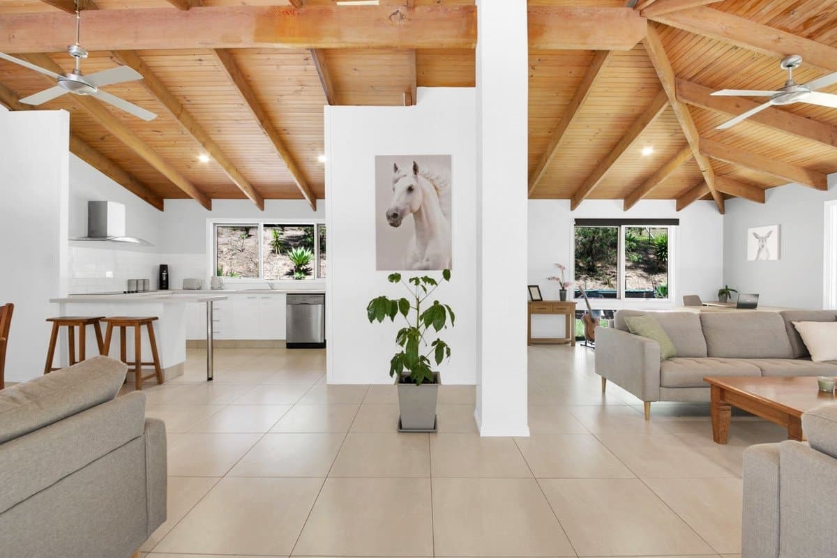 12 Carapook Crescent, Tallebudgera QLD 4228, Tallebudgera - Thumbnail 3