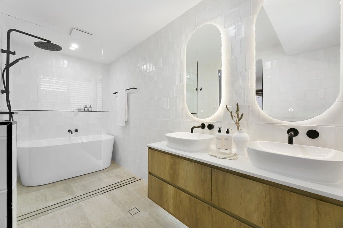 5 Mackay Place, Burleigh Waters QLD 4220, Burleigh Waters - Thumbnail 7