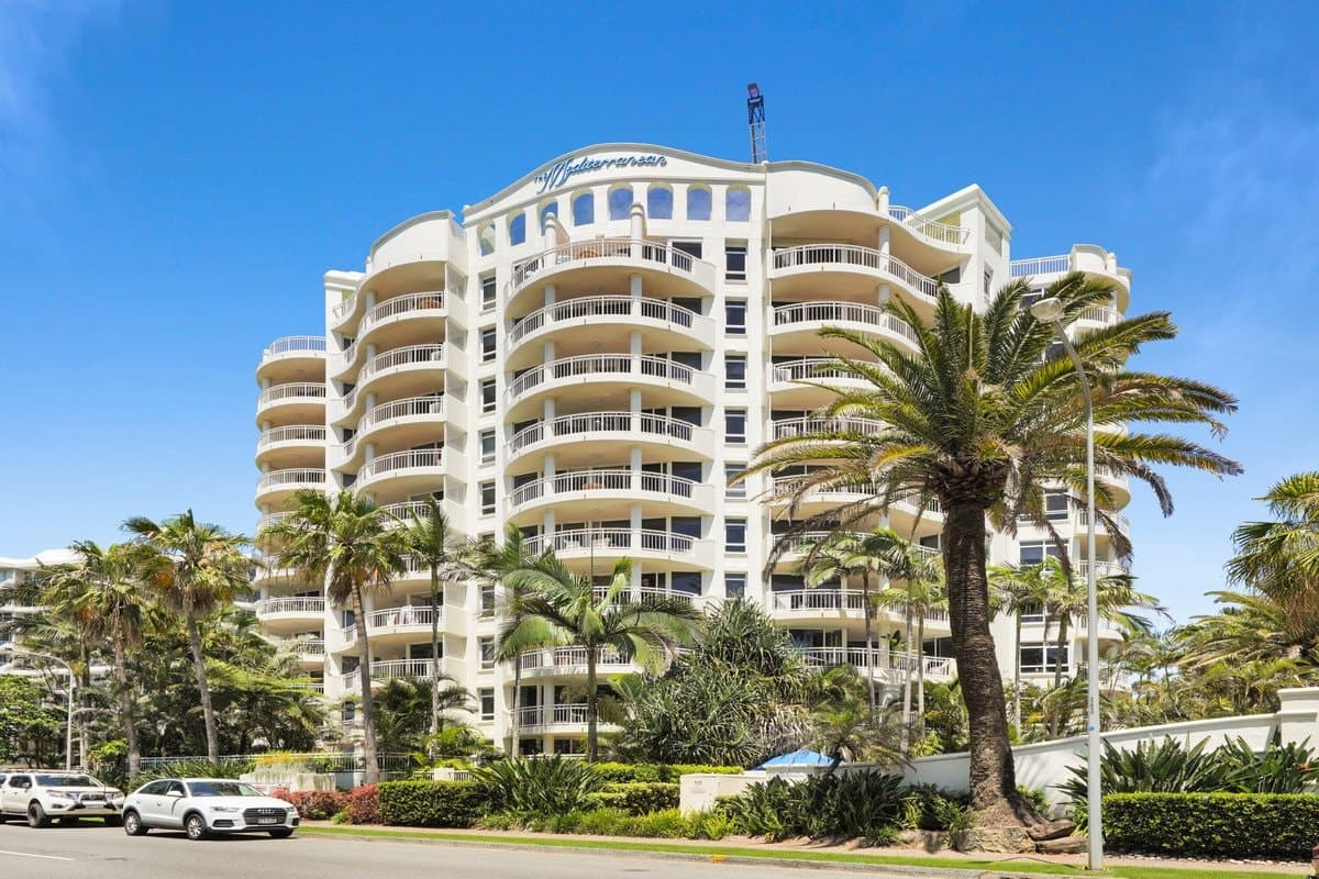 402/220 The Esplanade, Burleigh Heads QLD 4220, Burleigh Heads Property Image - Thumbnail 3