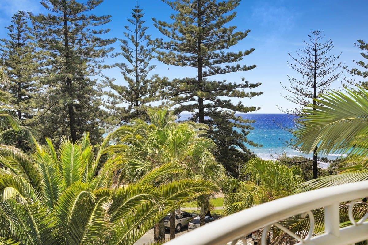 402/220 The Esplanade, Burleigh Heads QLD 4220, Burleigh Heads Property Image - Thumbnail 7