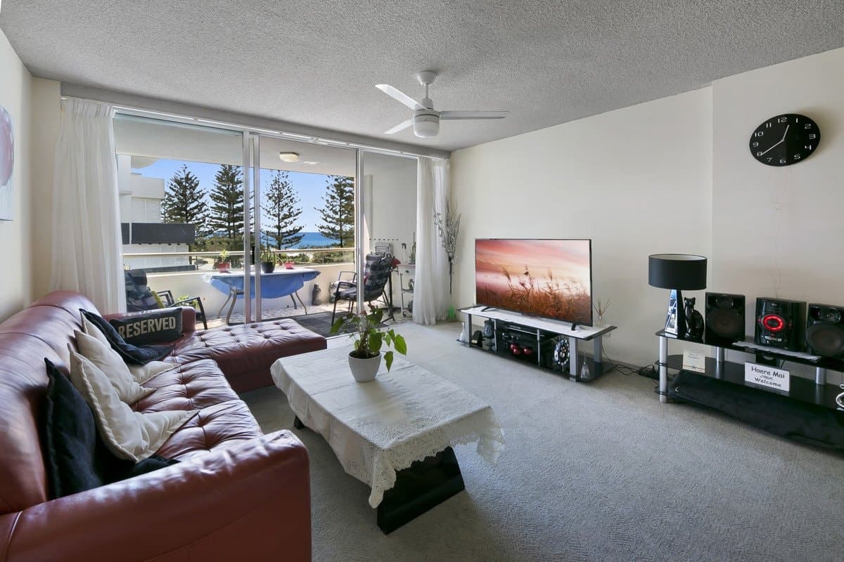 10/100 The Esplanade, Burleigh Heads QLD 4220, Burleigh Heads - Thumbnail 4