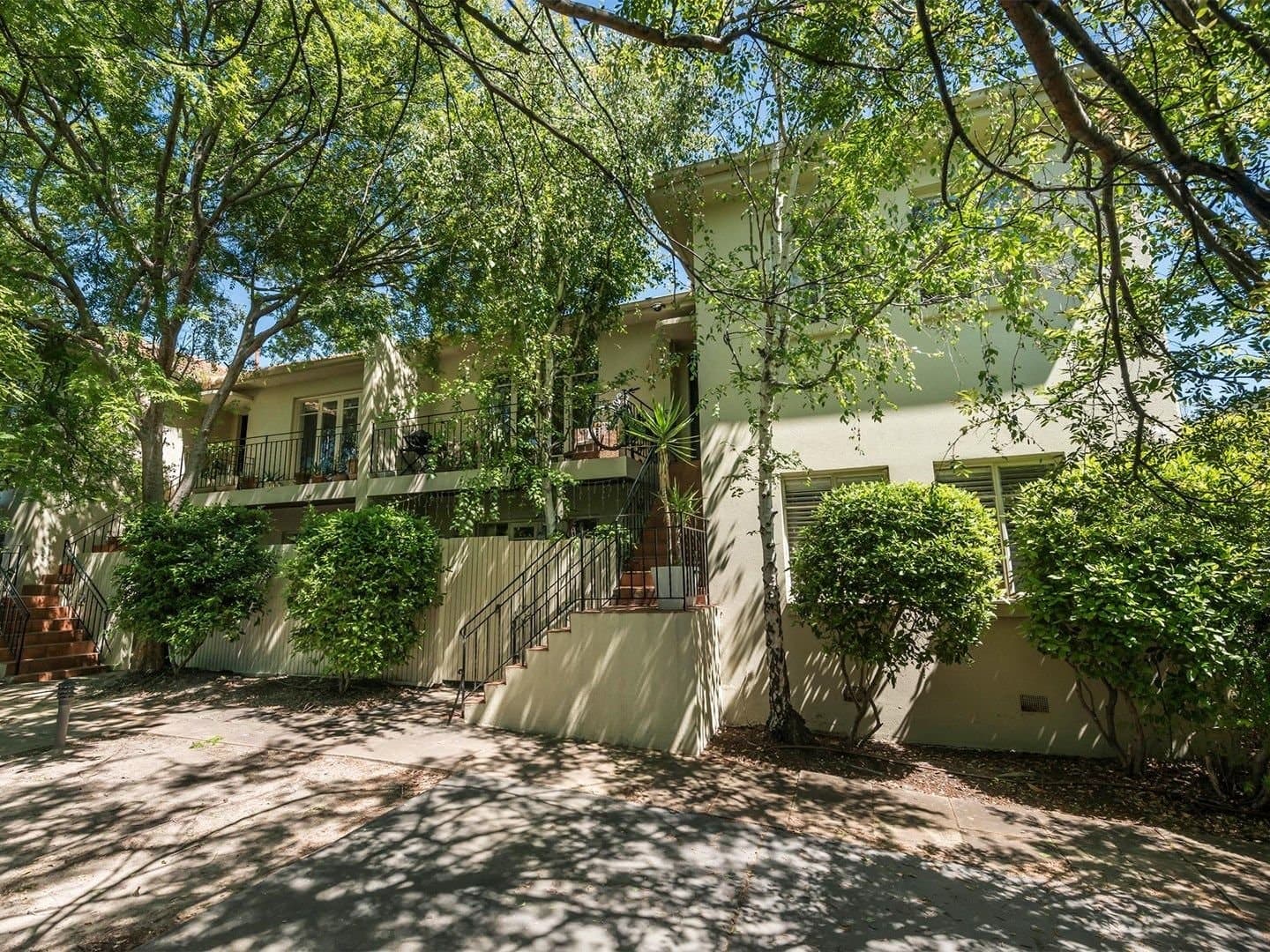 1/247 Hampton Street,
Hampton, Hampton - Image 1