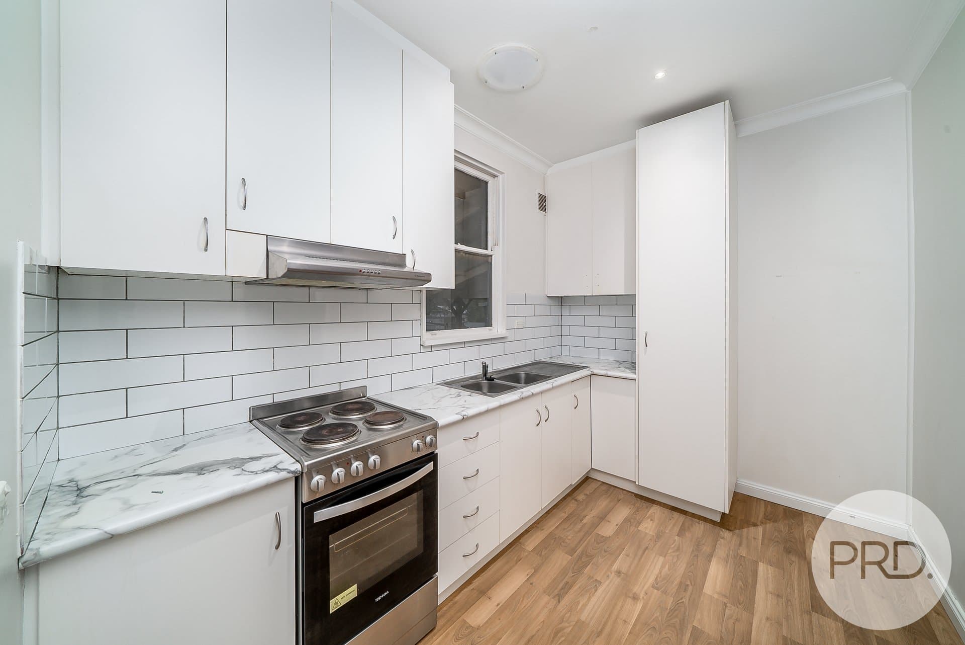 14 Monash Crescent, MOUNT AUSTIN NSW 2650, Mount Austin - Thumbnail 3