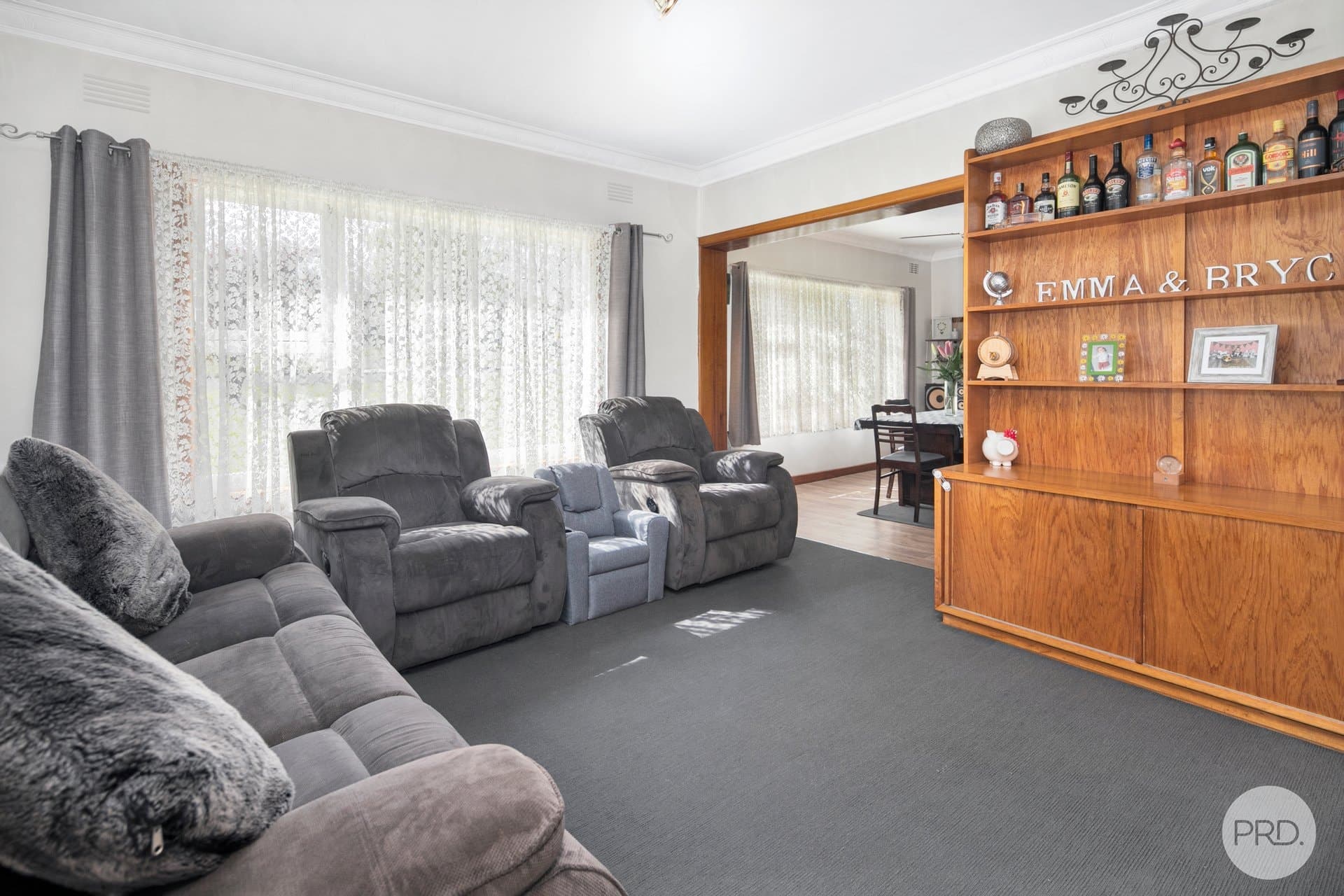 35
                Moore
                Street
            
            
            
            creswick
            
            
            VIC,
            3363, Creswick - Thumbnail 5