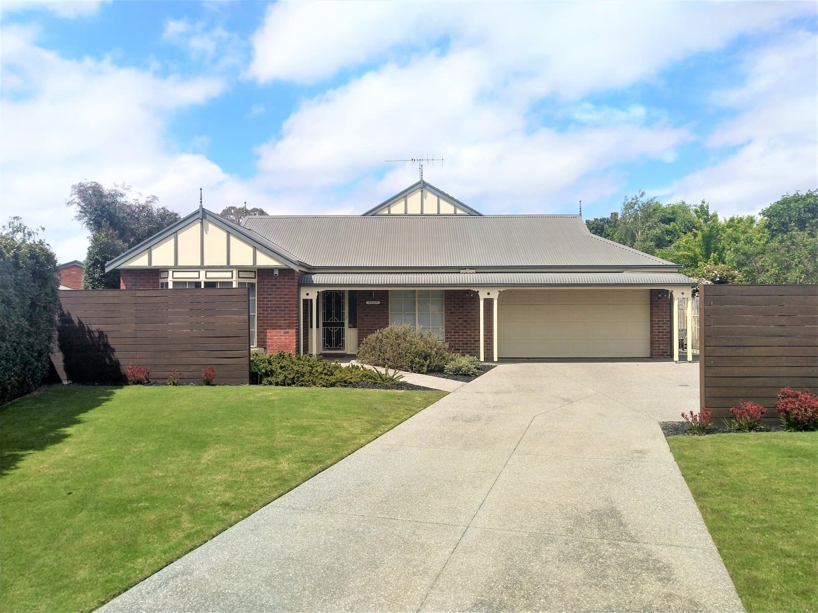 216 Grove Road, GROVEDALE, Grovedale - Image 1